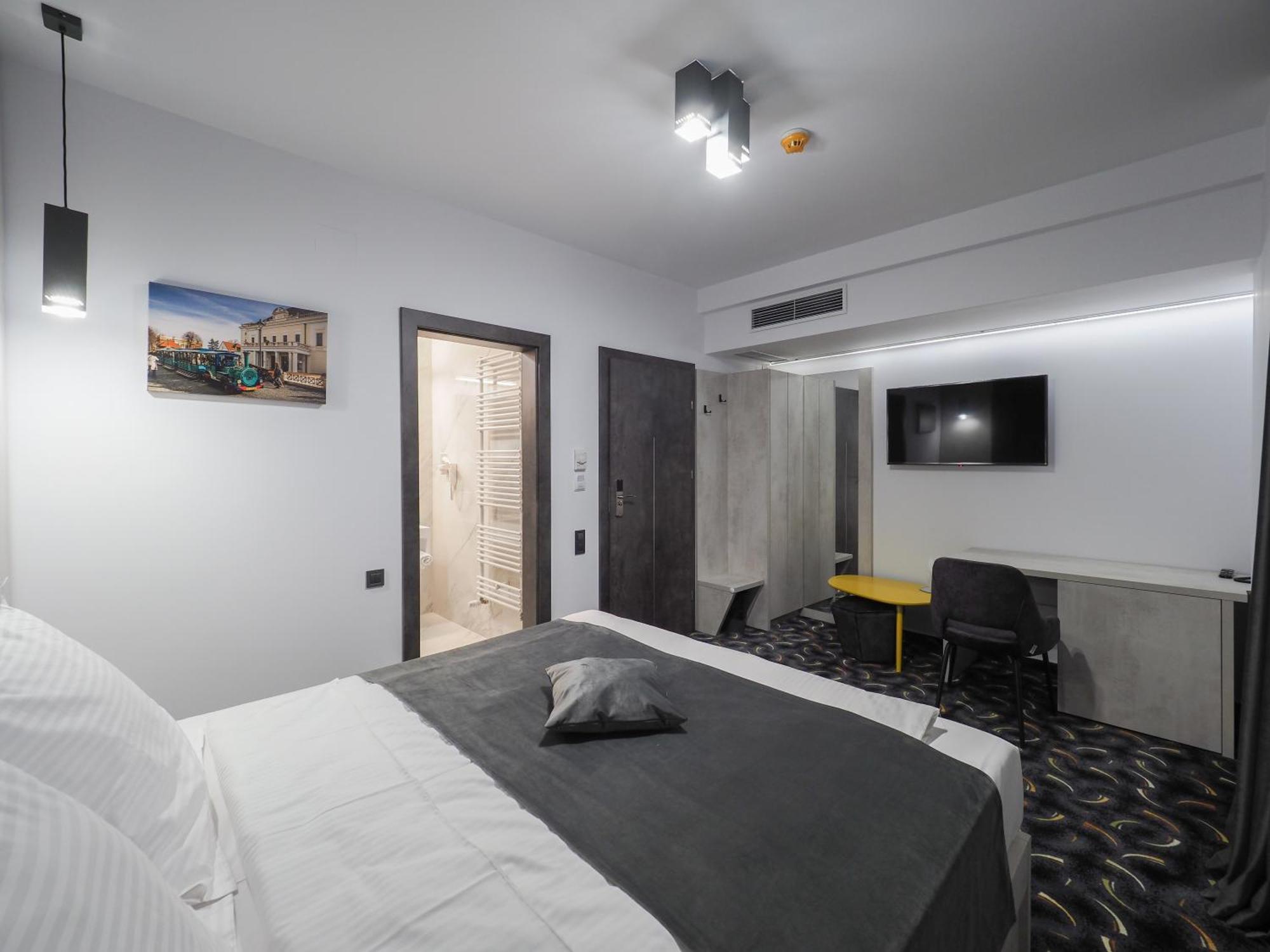 Hotel Anastasia Sibiu Bagian luar foto